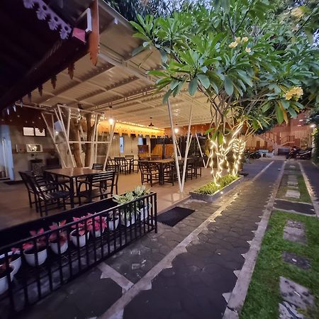 Hotel Omah Nayan à Maguwo Extérieur photo
