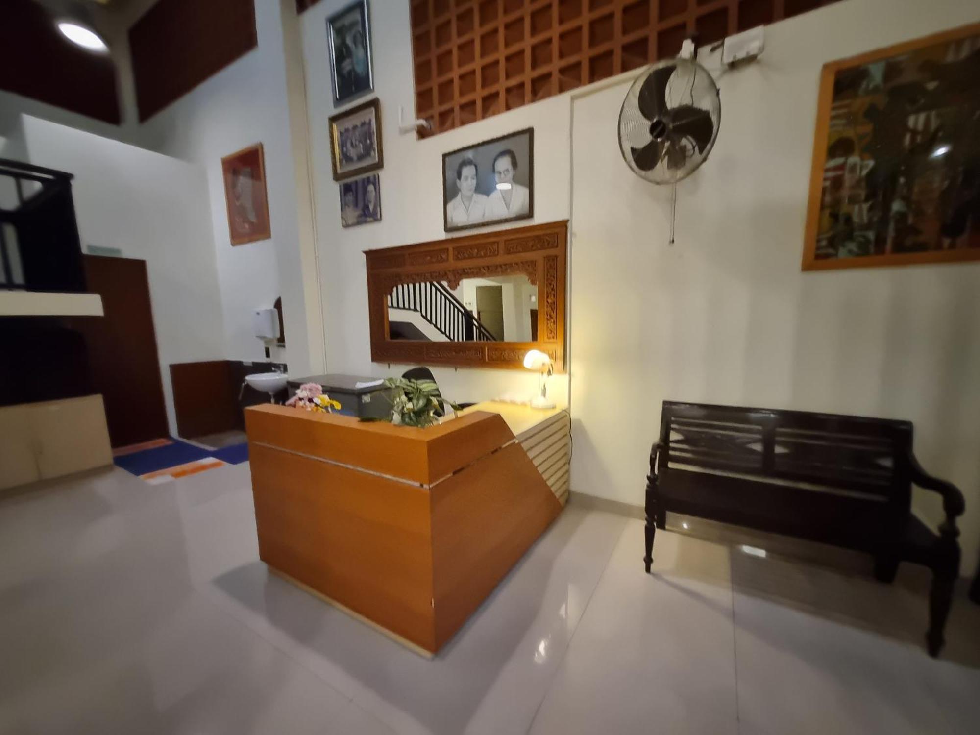 Hotel Omah Nayan à Maguwo Extérieur photo